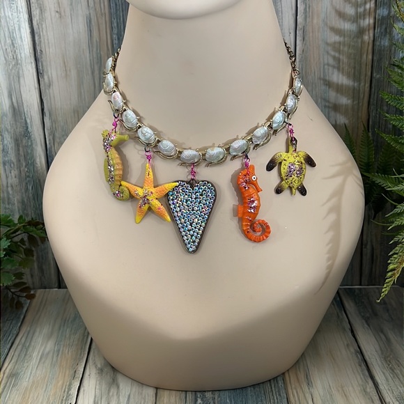 ⭐️Adorned Crown Artisan Assemblage aquarium collection sea creatures necklace - Picture 2 of 14